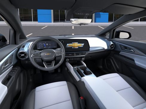 New 2025 Chevrolet Equinox EV LT w/ Convenience Package II image 45