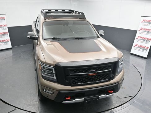 Used 2021 Nissan Titan PRO-4X w/ Pro-4x Convenience Package image 28