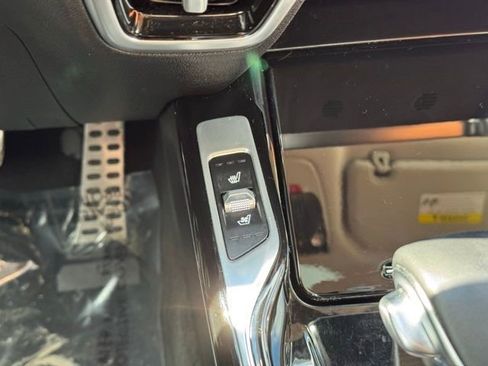 Used 2022 Kia Sorento SX Prestige w/ Rust Color Package image 15