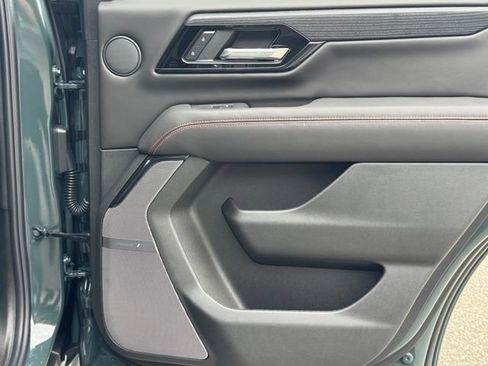 Used 2026 GMC Yukon AT4 Ultimate w/ LPO, Floor Liner Package AWD/4WD image 32