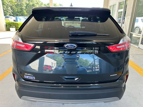 Certified 2024 Ford Edge SEL w/ Convenience Package AWD/4WD image 11