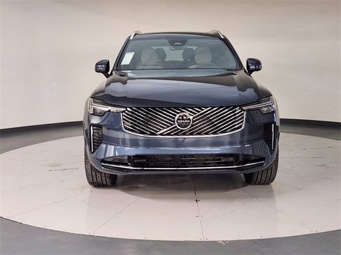 New 2026 Volvo XC90 B6 Plus w/ Protection Package Premier image 9