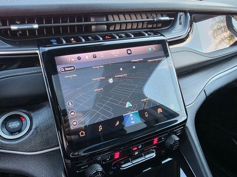 Used 2023 Jeep Grand Cherokee 4WD 4xe image 27