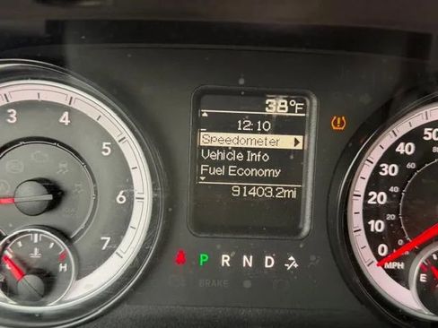 Used 2014 RAM 1500 Express image 22