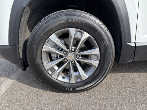 Used 2025 Chevrolet Equinox LT FWD image 31