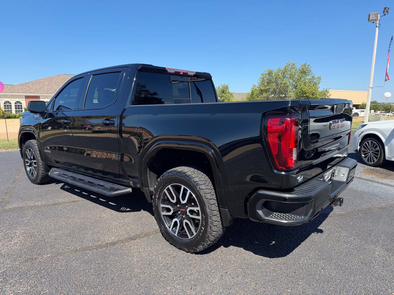 Used 2019 GMC Sierra 1500 AT4 w/ AT4 Premium Package AWD/4WD image 6