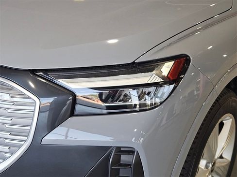 Used 2022 Audi Q4 e-tron Premium w/ Convenience Package image 11