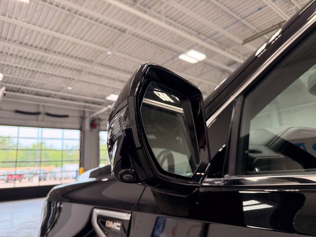 Used 2024 GMC Yukon Denali w/ Max Trailering Package AWD/4WD image 18