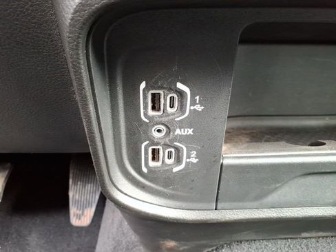 Used 2024 RAM 2500 Big Horn w/ Bed Utility Group image 27