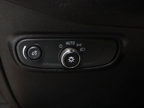 Used 2019 Chevrolet Equinox LT image 27