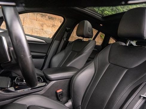 Used 2023 BMW X4 M40i image 25