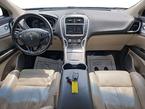 Used 2016 Lincoln MKX Reserve w/ Luxury Package FWD image 13