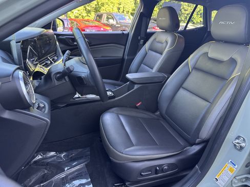 Used 2025 Chevrolet Trax ACTIV w/ Driver Confidence Package FWD image 5