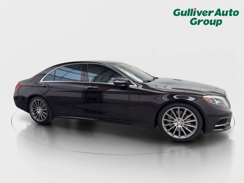 Used 2015 Mercedes-Benz S 550 Sedan w/ Sport Package w/ Sport Package image 12