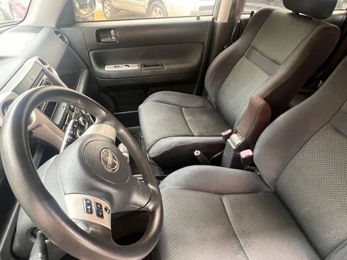 Used 2006 Scion xB FWD image 7