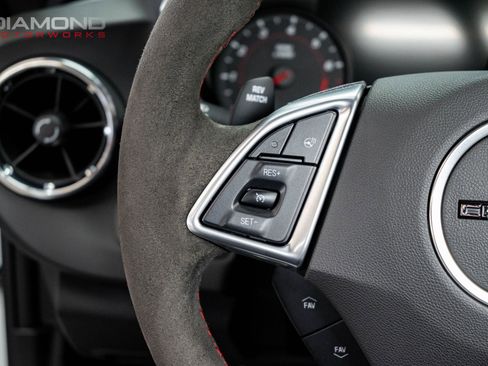 Used 2019 Chevrolet Camaro ZL1 image 79