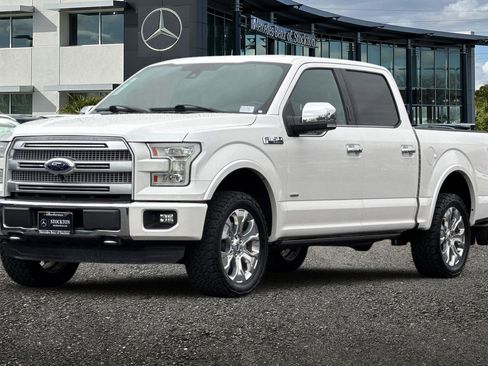 Used 2016 Ford F150 Platinum w/ Equipment Group 701A Luxury image 8