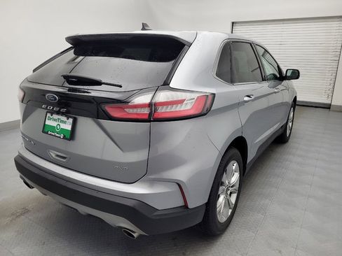 Used 2024 Ford Edge Titanium image 9