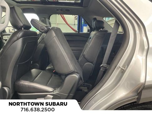 Used 2020 Ford Explorer Limited w/ Equipment Group 310A AWD/4WD image 20