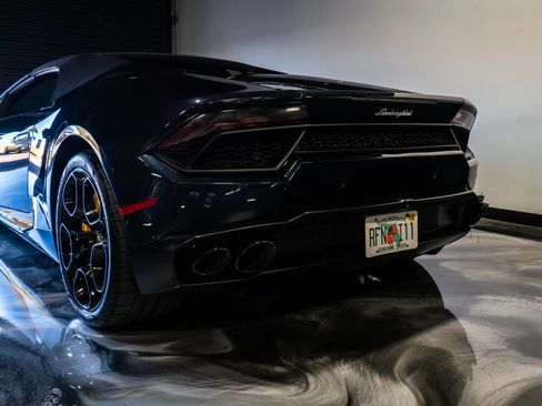 Used 2018 Lamborghini Huracan LP 580-2 image 10