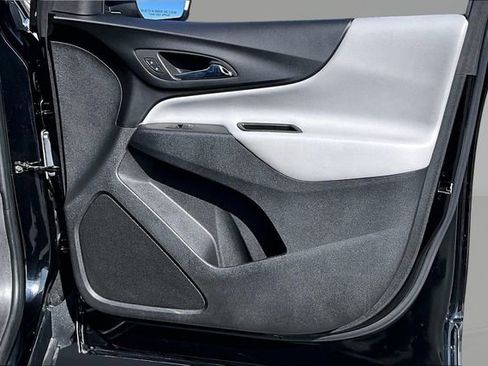 Used 2024 Chevrolet Equinox LT image 27