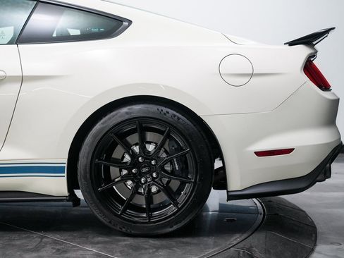 Used 2020 Ford Mustang Shelby GT350 w/ Technology Package image 19