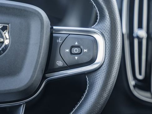 Used 2021 Volvo XC40 P8 Recharge w/ Advanced Package image 27