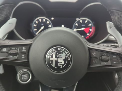 Used 2025 Alfa Romeo Stelvio Sprint w/ Veloce Package image 35