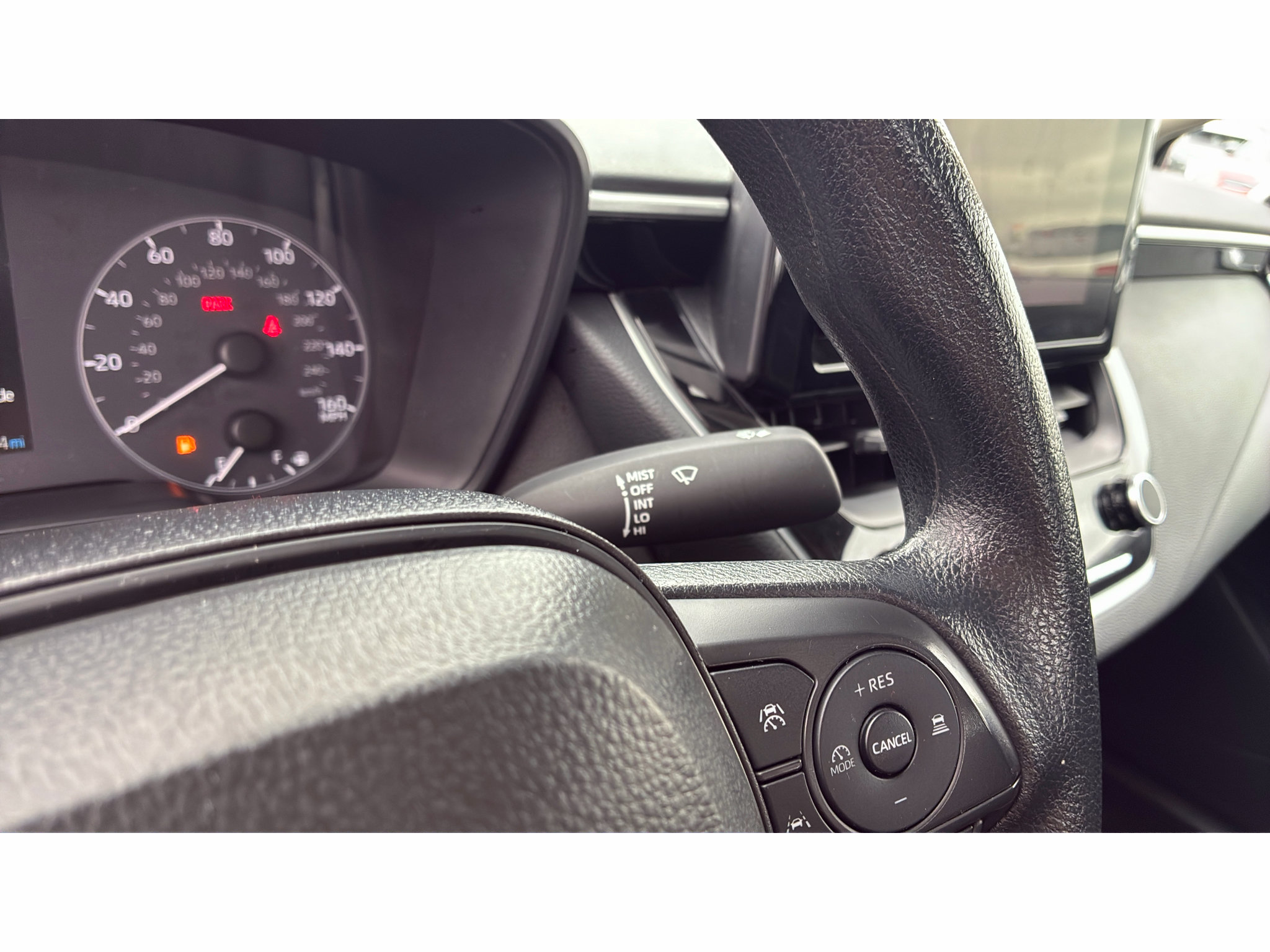 Used 2025 Toyota Corolla LE FWD image 20