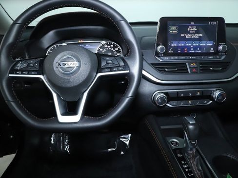 Used 2021 Nissan Altima 2.5 SR image 28