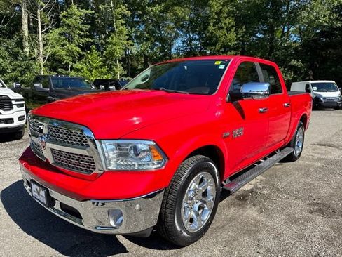 Used 2016 RAM 1500 Laramie w/ Convenience Group AWD/4WD image 2