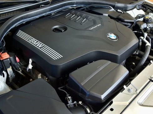 Used 2020 BMW 330i xDrive Sedan w/ Driving Assistance Package image 29