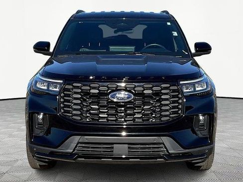 Certified 2025 Ford Explorer ST-Line w/ ST-Line Street Pack image 3