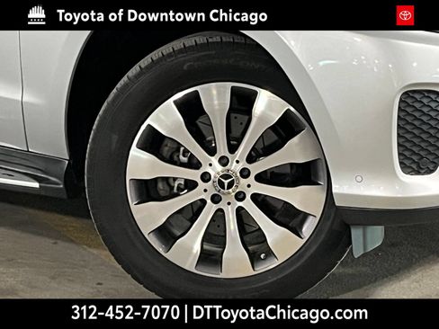 Used 2019 Mercedes-Benz GLS 450 4MATIC image 2