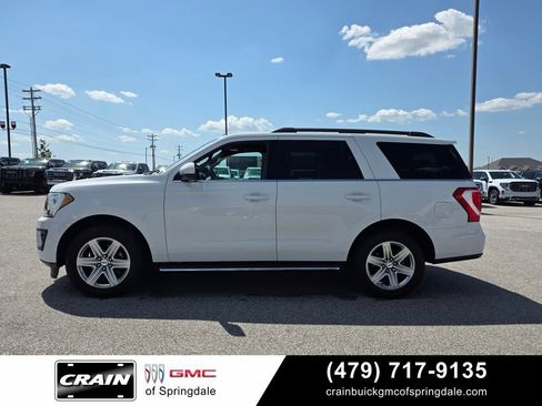 Used 2019 Ford Expedition XLT w/ Equipment Group 202A AWD/4WD image 4