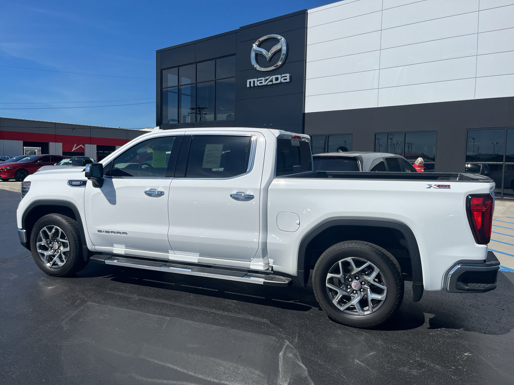 Used 2022 GMC Sierra 1500 SLT w/ SLT Premium Plus Package AWD/4WD image 3