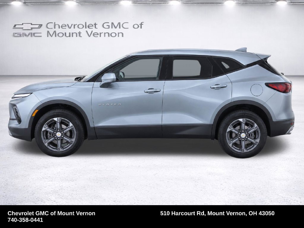 Used 2026 Chevrolet Blazer LT FWD image 26