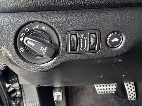 Used 2017 Dodge Challenger R/T RWD image 15