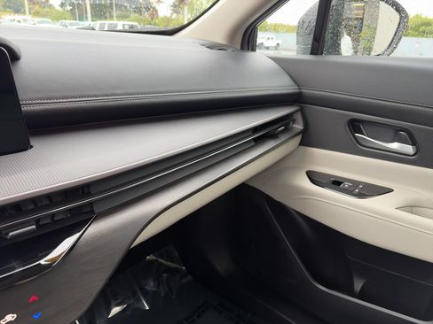Used 2025 Nissan Murano SV w/ Cargo Package AWD/4WD image 12