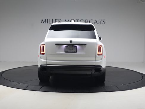 Certified 2021 Rolls-Royce Cullinan Black Badge AWD/4WD image 8
