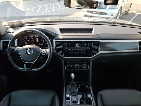 Used 2019 Volkswagen Atlas SEL AWD/4WD image 2