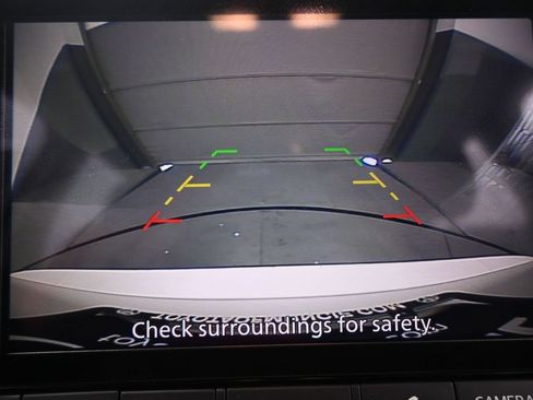 Used 2024 Nissan Rogue SV FWD image 27