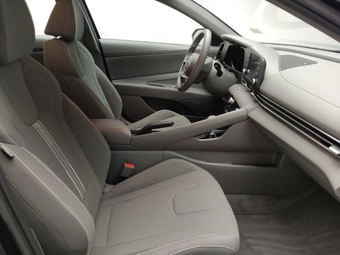 Used 2023 Hyundai Elantra SEL FWD image 21