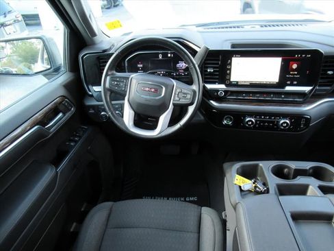 Used 2022 GMC Sierra 1500 Elevation image 14