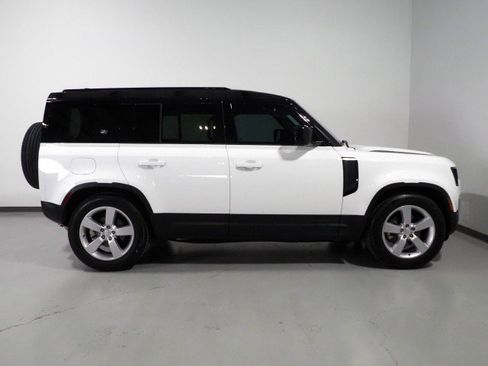 Used 2024 Land Rover Defender 110 S AWD/4WD image 5