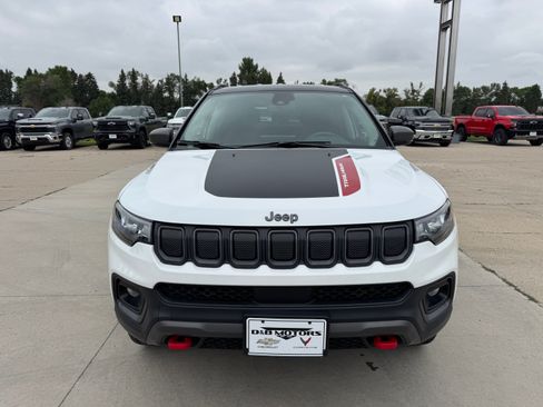 Used 2022 Jeep Compass Trailhawk w/ Trailhawk Convenience Group AWD/4WD image 7