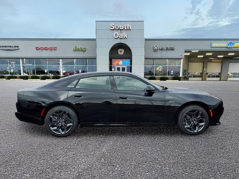 New 2026 Dodge Charger R/T w/ Blacktop Package AWD/4WD image 2
