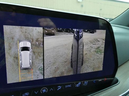 New 2026 Chevrolet Tahoe High Country AWD/4WD image 35