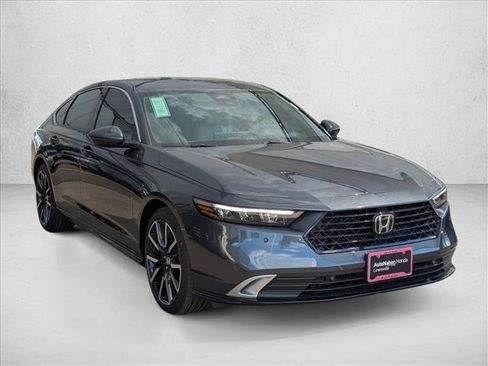 New 2026 Honda Accord Touring image 7