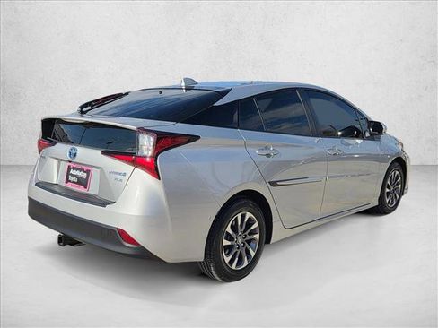 Certified 2022 Toyota Prius XLE w/ Advanced Technology Package image 5